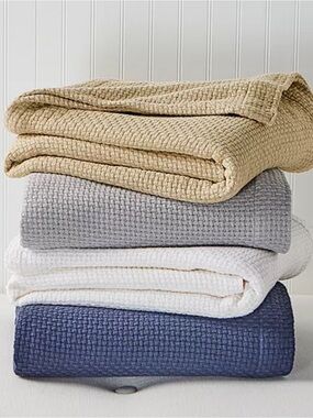 NWT Sky x Bloomingdales‎ Home Full/ Queen Navy Blue Cotton Basketweave Blanket